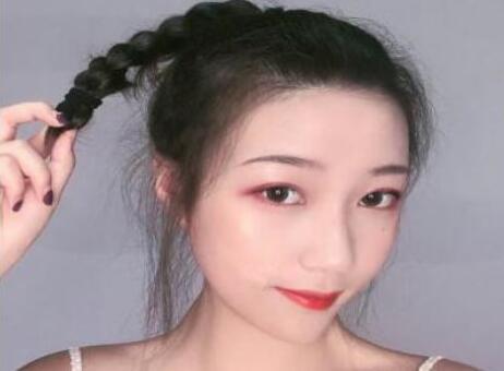 手殘黨福利！日常又減齡的6款少女發(fā)型