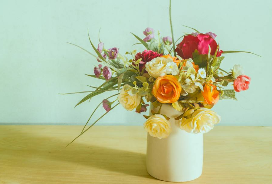 廣西插花學(xué)校：日?；ㄆ坎寤记?>
								
								<span id=