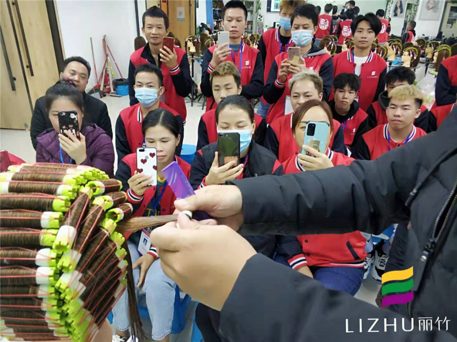 廣西美發(fā)培訓：美發(fā)如何標準上杠