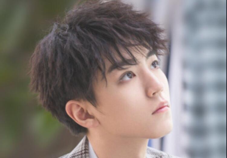 分享錫紙燙和煙花燙的區(qū)別，告訴你廣西美發(fā)學(xué)校哪家專業(yè)