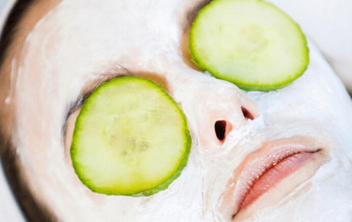 男士敷面膜的注意事項(xiàng)？廣西師資強(qiáng)的美容學(xué)?？偨Y(jié)好了