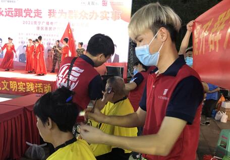 你合適剪短發(fā)嗎？廣西專(zhuān)業(yè)美發(fā)學(xué)校教你判斷