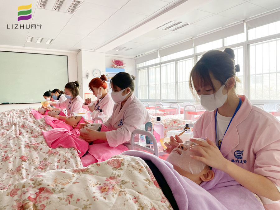 廣西美容面部護(hù)理：面部撥筋后要敷面膜嗎？