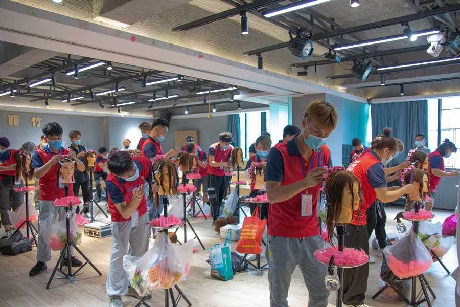 發(fā)師要學(xué)什么內(nèi)容？南寧美發(fā)師培訓(xùn)專業(yè)課程講解