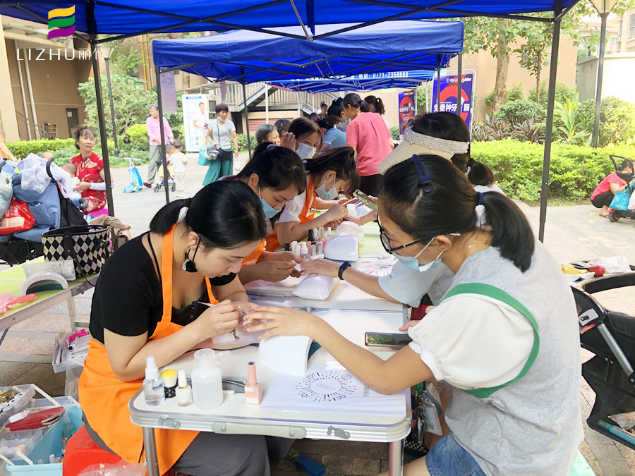 公益美甲 | 廣西專業(yè)美甲培訓學校走進隆源華府小區(qū)