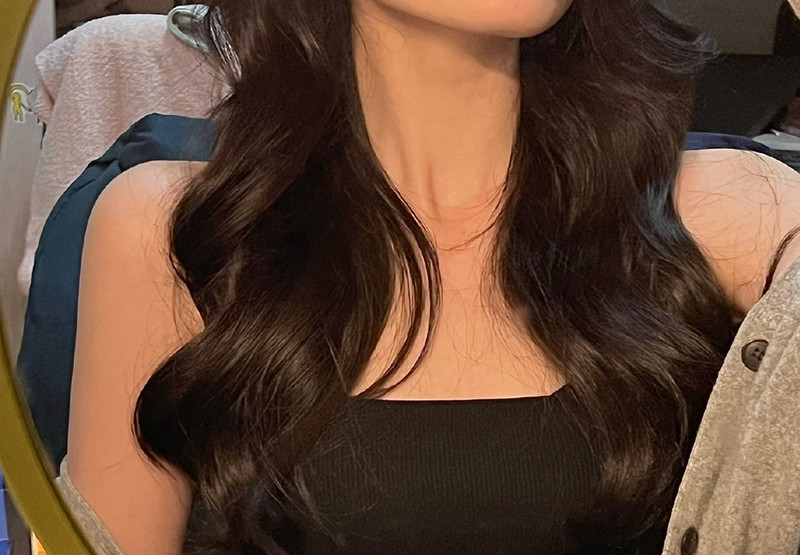 如何用電棒卷出氛圍感卷發(fā)？廣西燙染學(xué)校教你