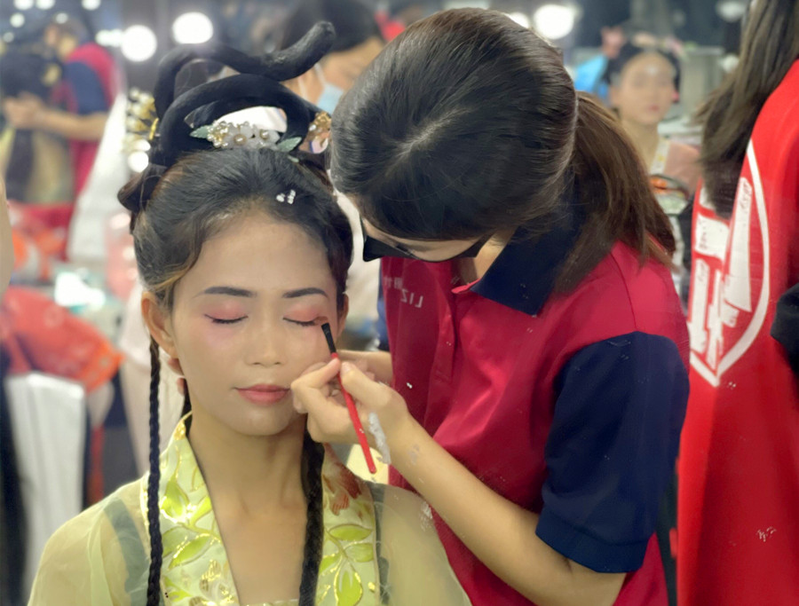 8種眼影的畫法（上部分）| 零基礎學眼妝