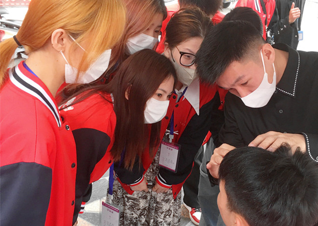 廣西化妝學校外出教學 | 廣西化妝公益