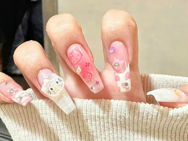 凱蒂貓美甲，南寧美甲款式造型學校分享