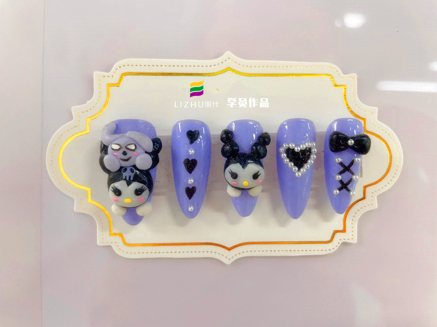 雕花+彩繪美甲，廣西美甲進(jìn)階培訓(xùn)