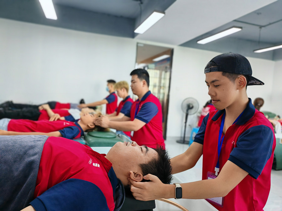 如何養(yǎng)成好秀發(fā)？廣西美發(fā)養(yǎng)發(fā)護發(fā)培訓教你