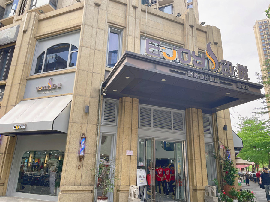 有圖有真相！南寧美發(fā)畢業(yè)就業(yè)到店參觀