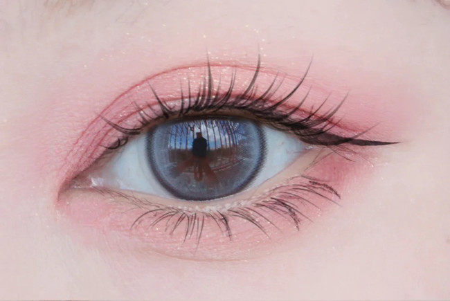 眼影平涂法重點(diǎn)解析，廣西化妝專業(yè)教學(xué)