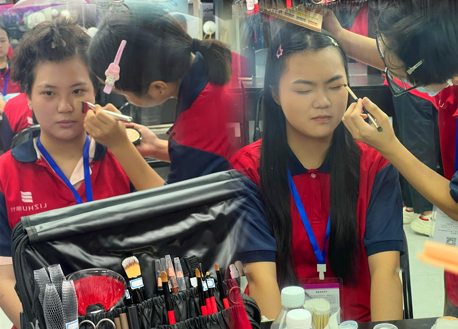 化妝基礎(chǔ)底妝練習(xí)，南寧培訓(xùn)化妝基礎(chǔ)