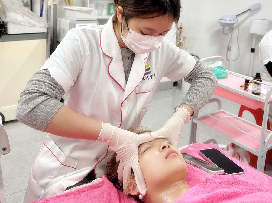 南寧頭療培訓：頭部按摩實操練習